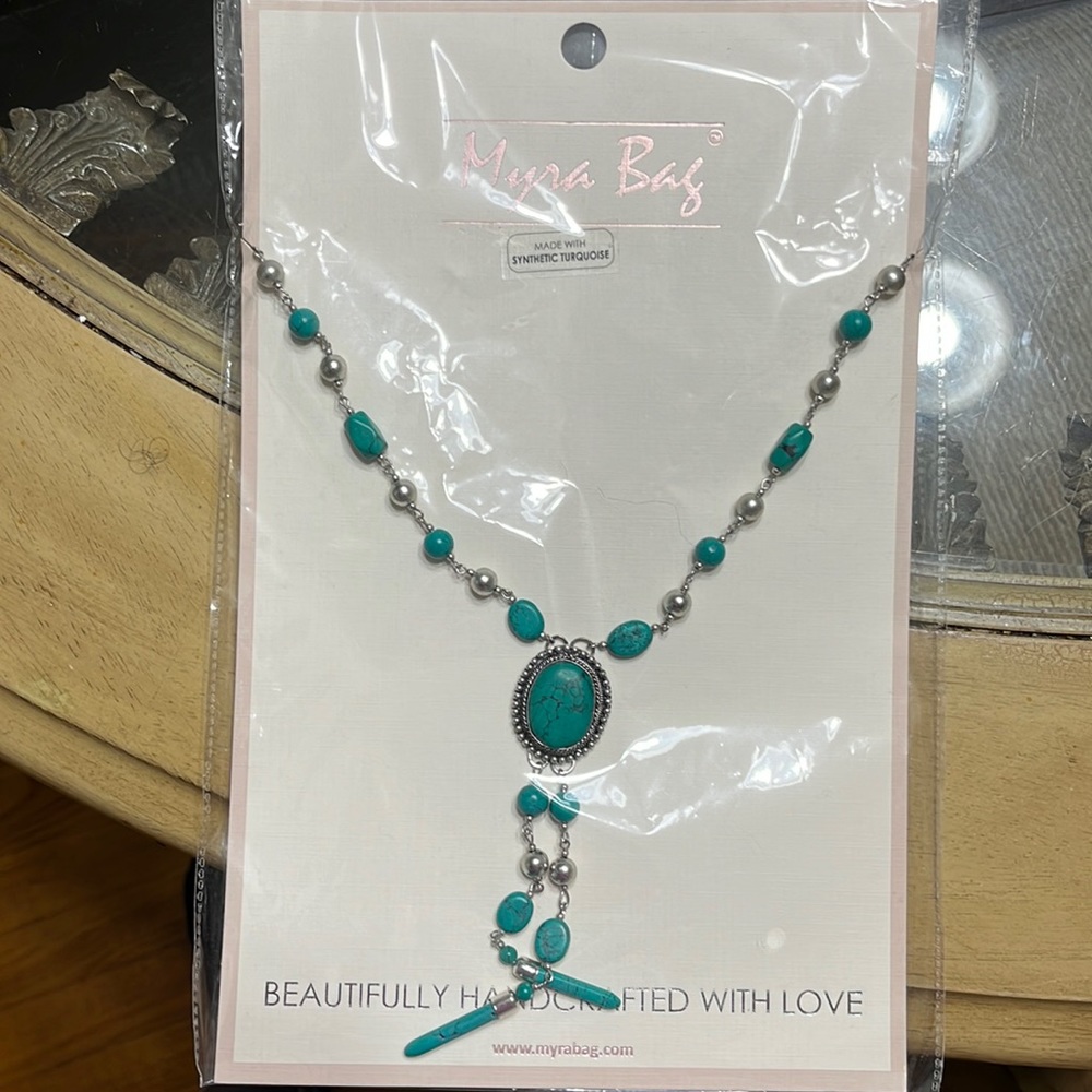 NWT Myra turquoise necklace with extender